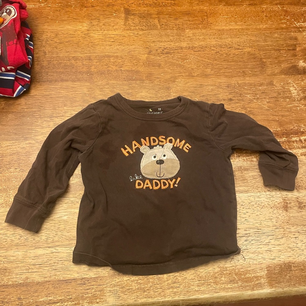 🔴Cute pullover. 24 months.